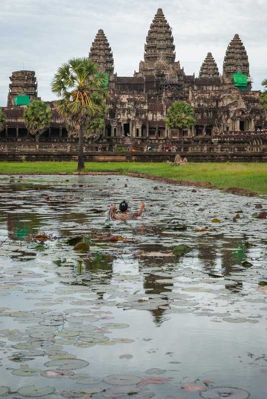 Cambodia - Angkor Wat - 2007-0626-DSC_0157_115749