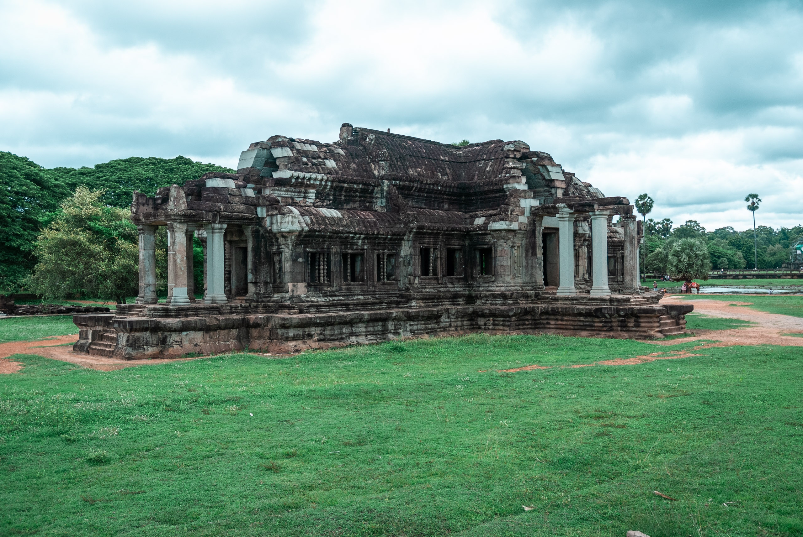 Cambodia - Angkor Wat - 2007-0626-DSC_0250_66995