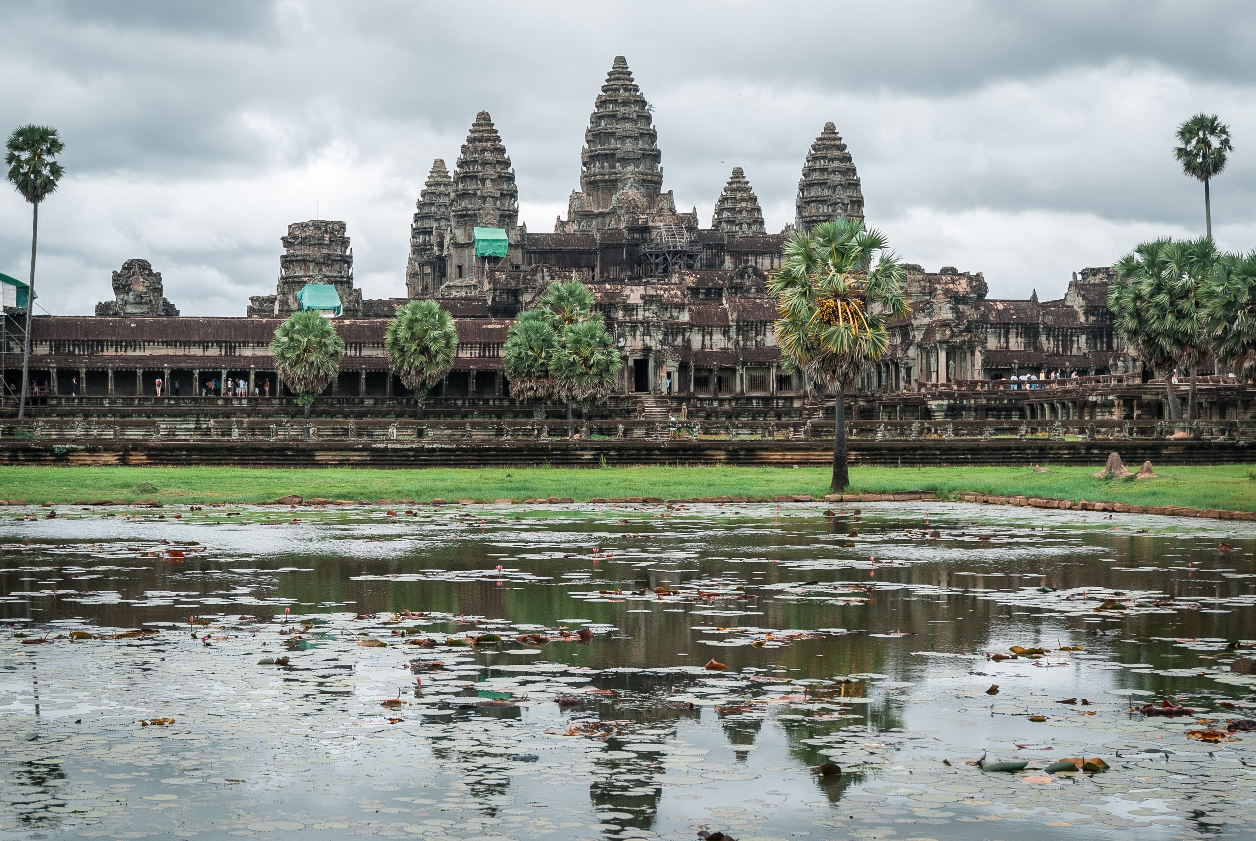 Cambodia - Angkor Wat - 2007-0626-DSC_0260_2993