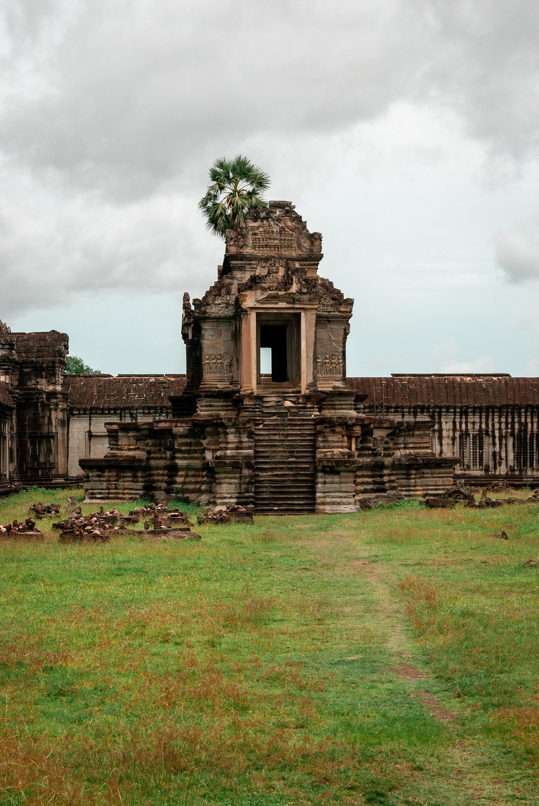Cambodia - Angkor Wat - 2007-0626-DSC_0290_69563