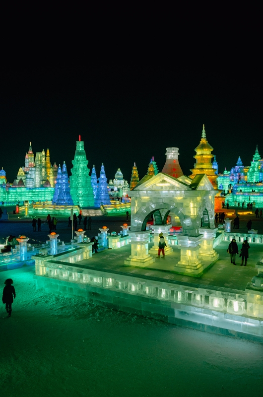 China - Harbin Ice Festival - 2012-0108-DSC_2085_96697