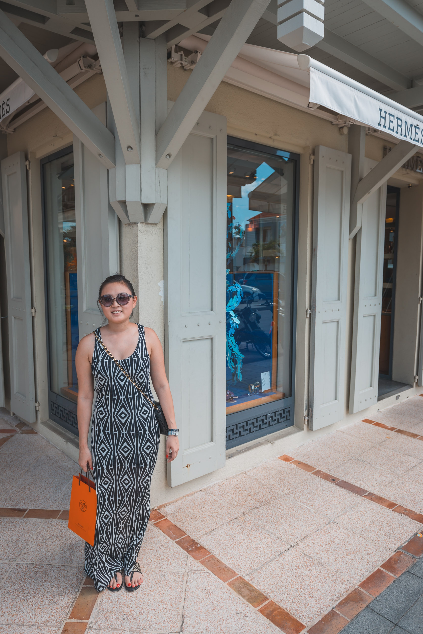 Jessica Shopping in Gustavia