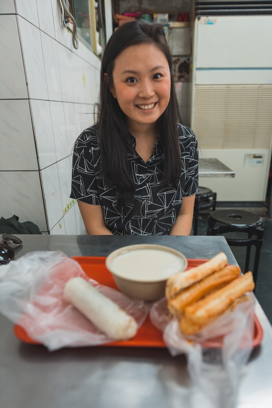 Jessica Enjoys a Taiwanese Breakfast