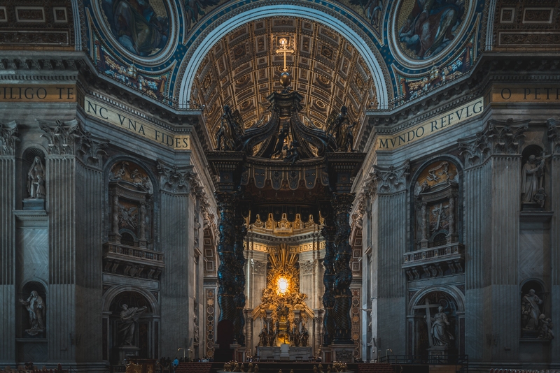 Inside St Peters Basilica 4