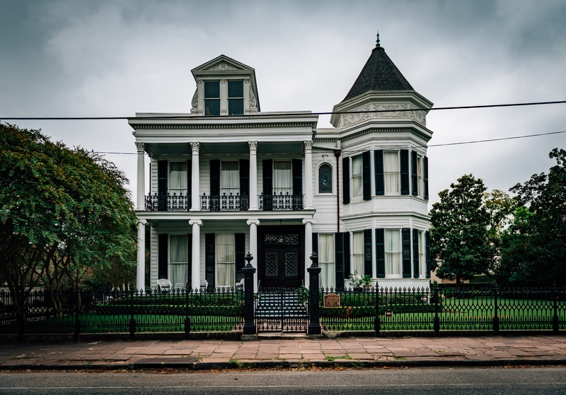 The Haunted Houses of New Orleans 3