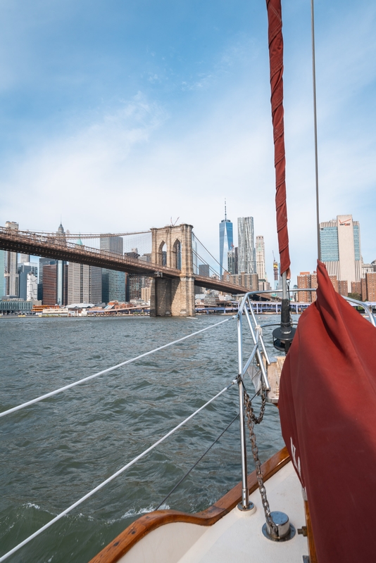 Sailing Under the Brooklyn Bridge - 2019-0901-DSC07517